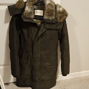 Aritzia Women's Olive Parka Coat